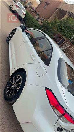 تۆیۆتا کۆرۆلا